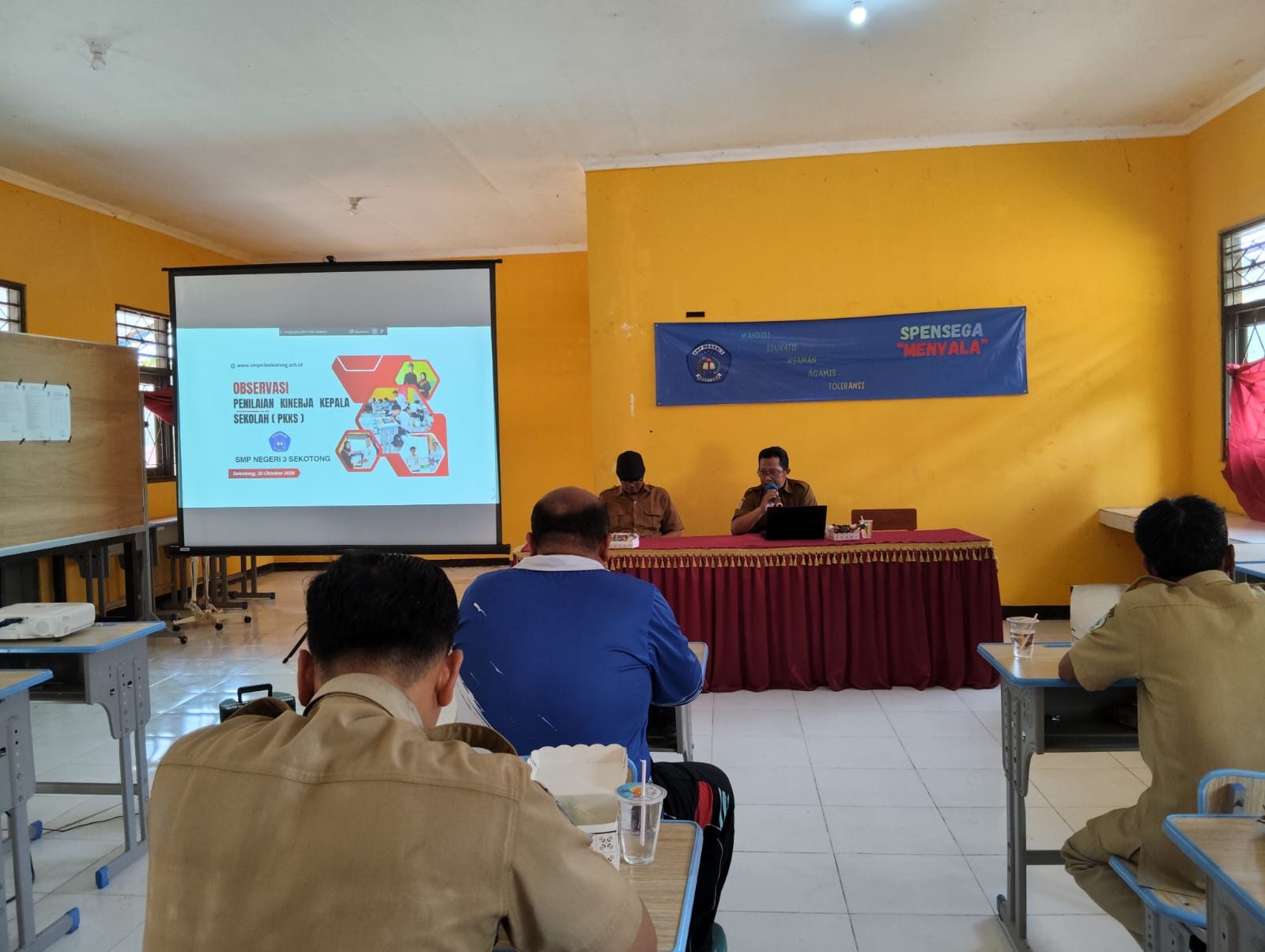 Tingkatkan Mutu dan Akuntabilitas Manajemen Sekolah, SMPN 3 Sekotong Laksanakan Observasi PKKS 2026